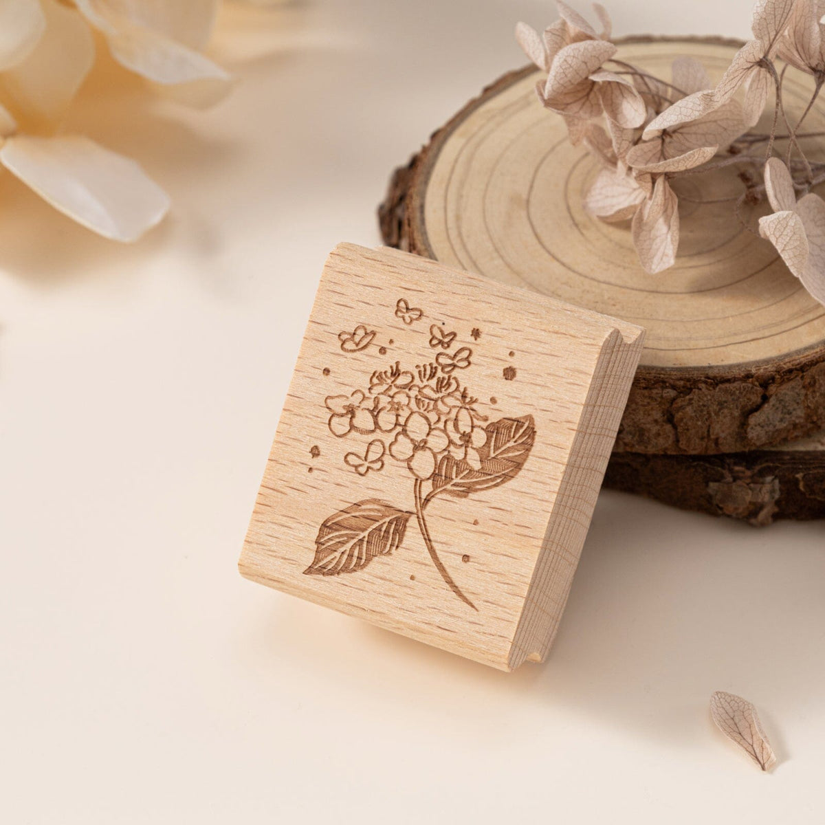 Hinoki - ‘Into the Summer’ Engraved Wooden Stamp Set